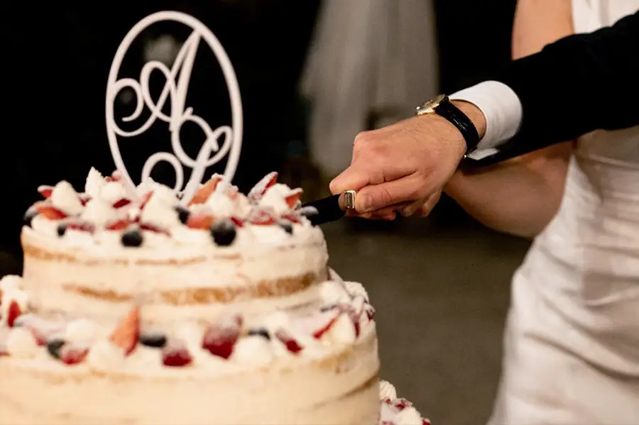 il taglio torta, questo magico momento - Blog Claire Maggiora Events